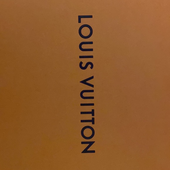 I am selling these Louis Vuitton runners.Serious Inquiries only! - Picture 4 of 7